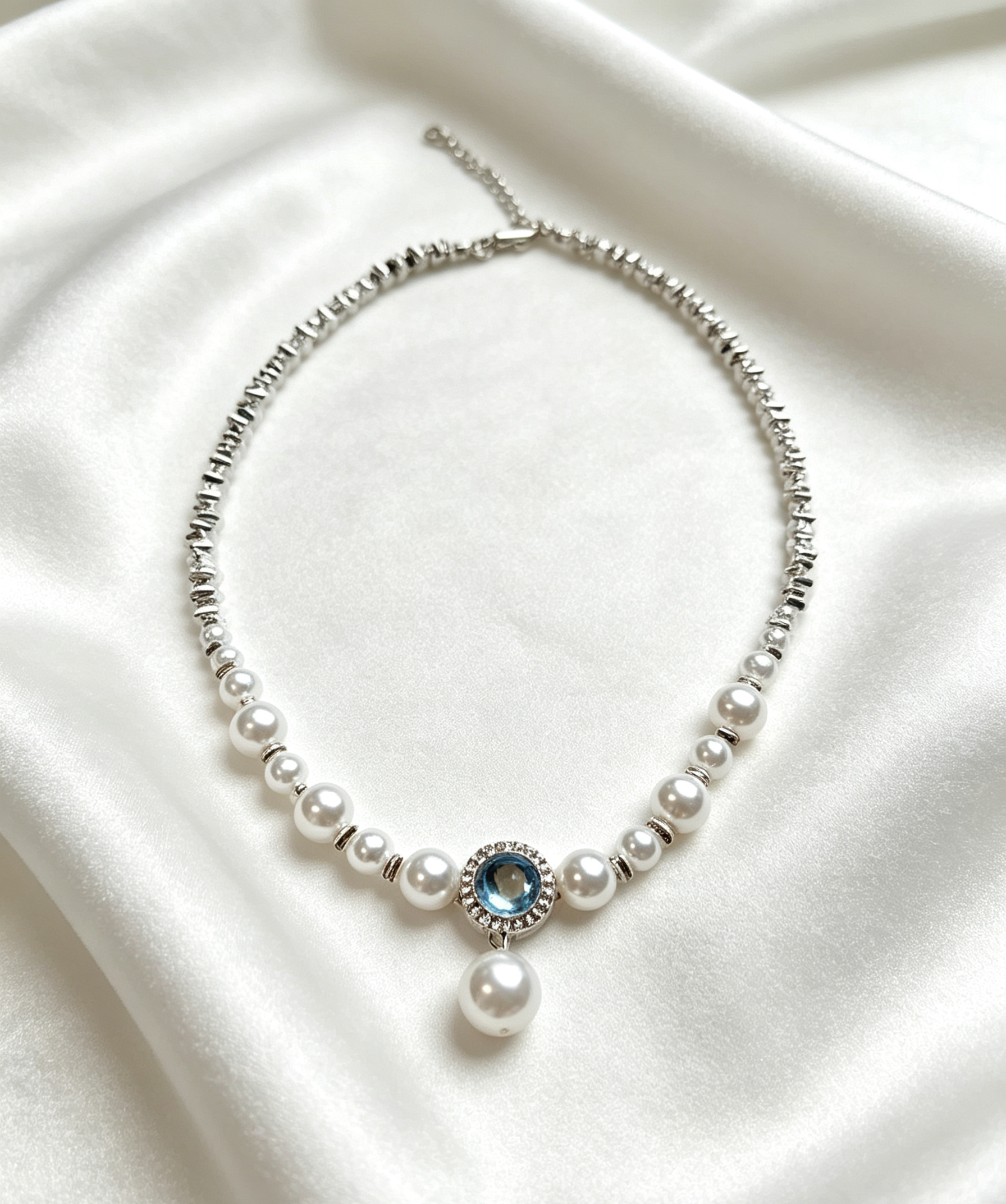 Aquamarine-Style Pearl Necklace with Retro Pendant